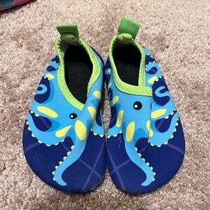 Toddler non slip water shoes - quick drying - 6C